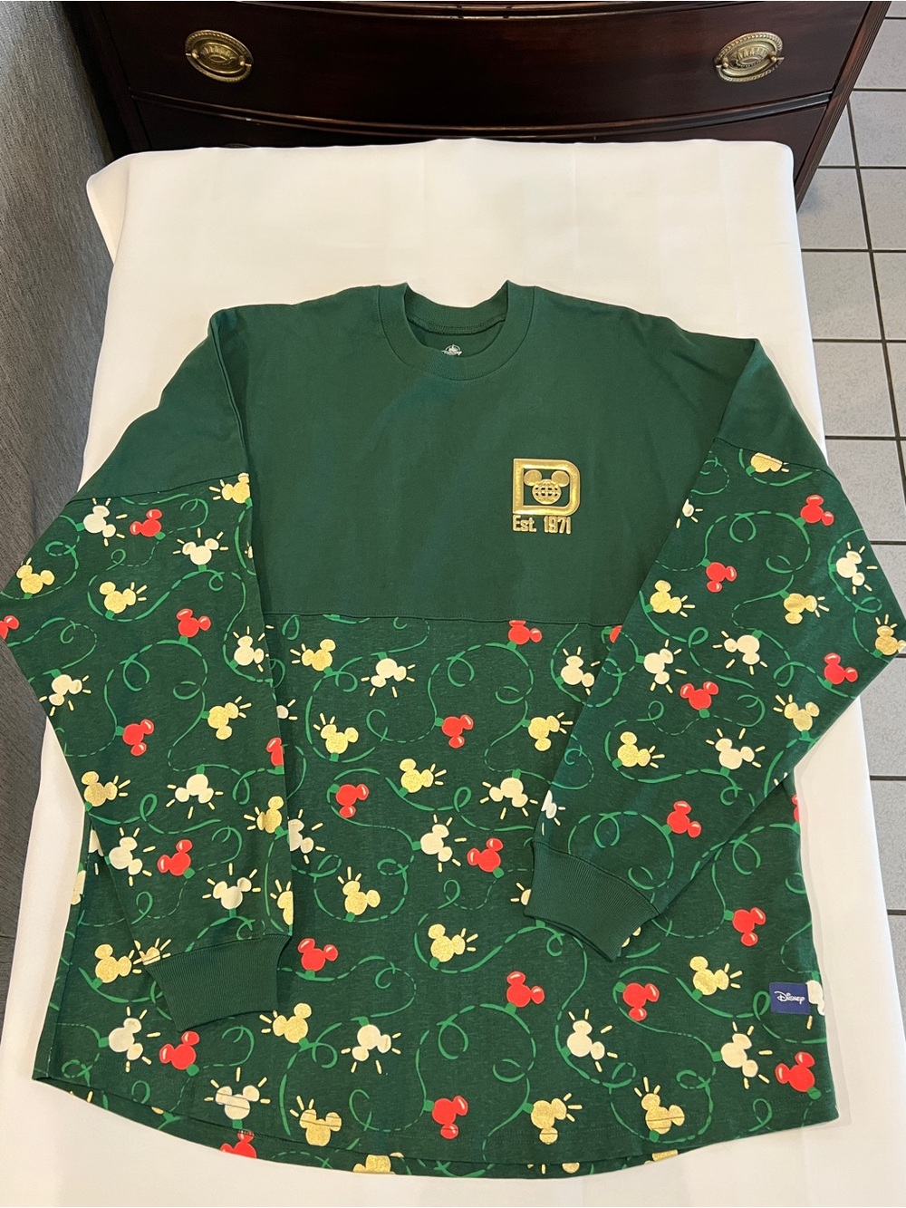 NWT 2024 Disney Parks Mickey Christmas Lights Spirit Jersey
WDW Sz L